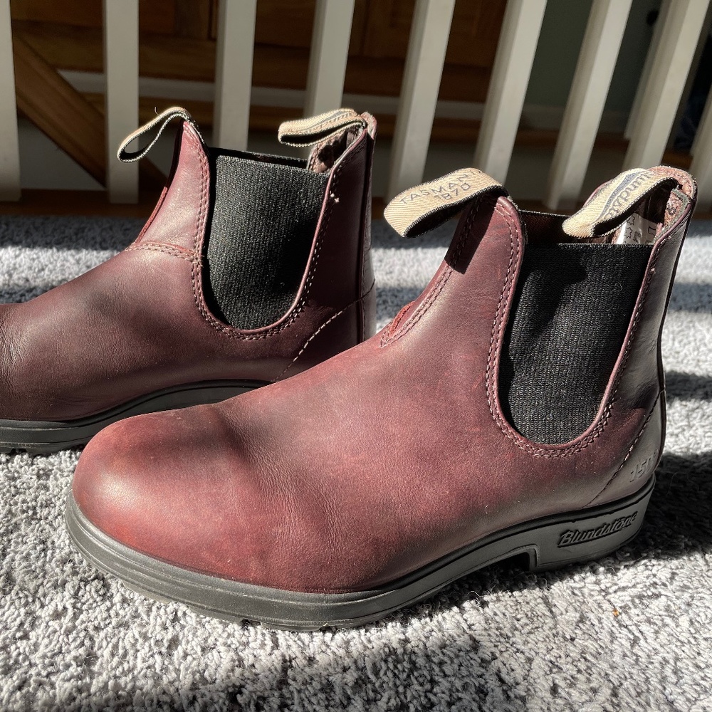 Blundstone Dark Red Ankle Boots